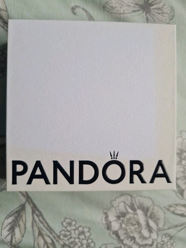 Pandora bracelet box - bracelet, damaged