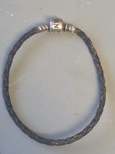Genuine pandora moments - ,