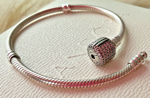 Genuine pandora moments - pandora, pavé