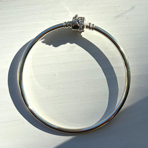 Pandora silver tone round - pandora,