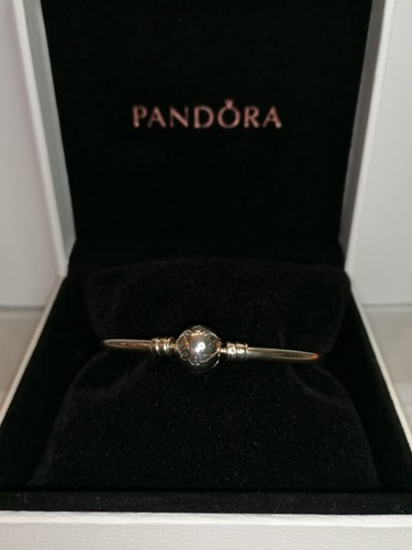 Stunning genuine pandora - genuine,